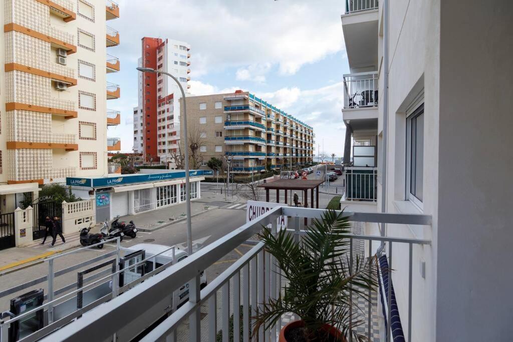 Cozy Apartment, Very Fresh At Playa De Gandia Eksteriør bilde